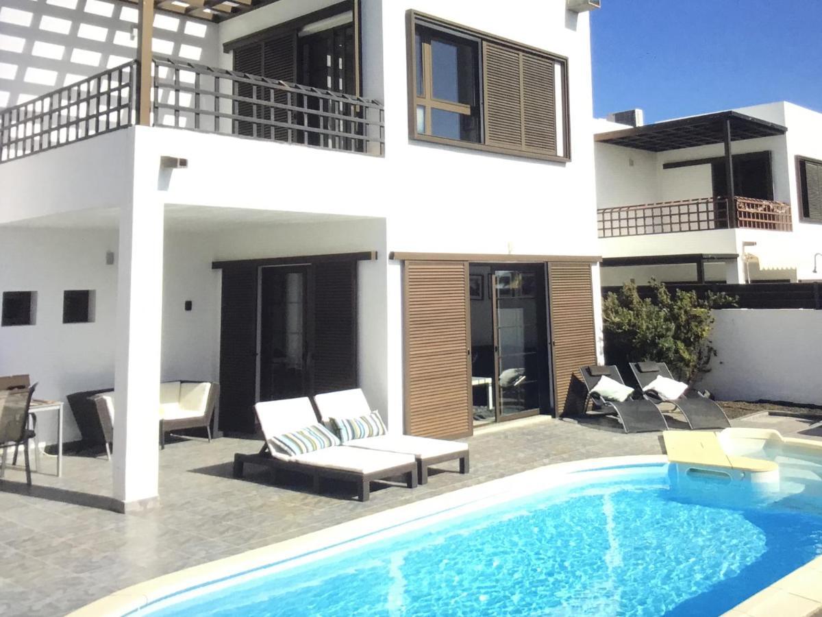 Modern Villa With Sea Views Costa Teguise Εξωτερικό φωτογραφία