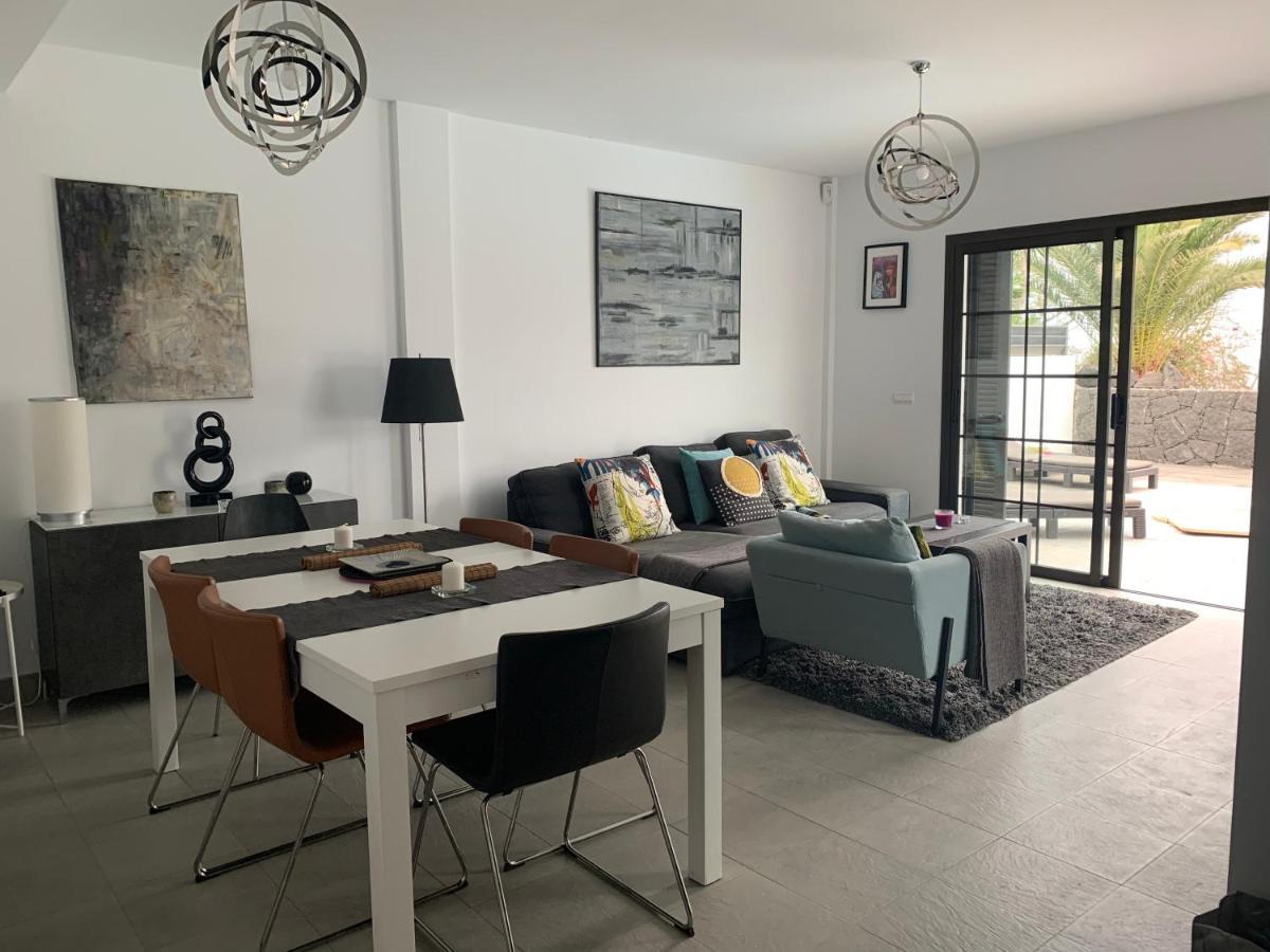 Modern Villa With Sea Views Costa Teguise Εξωτερικό φωτογραφία