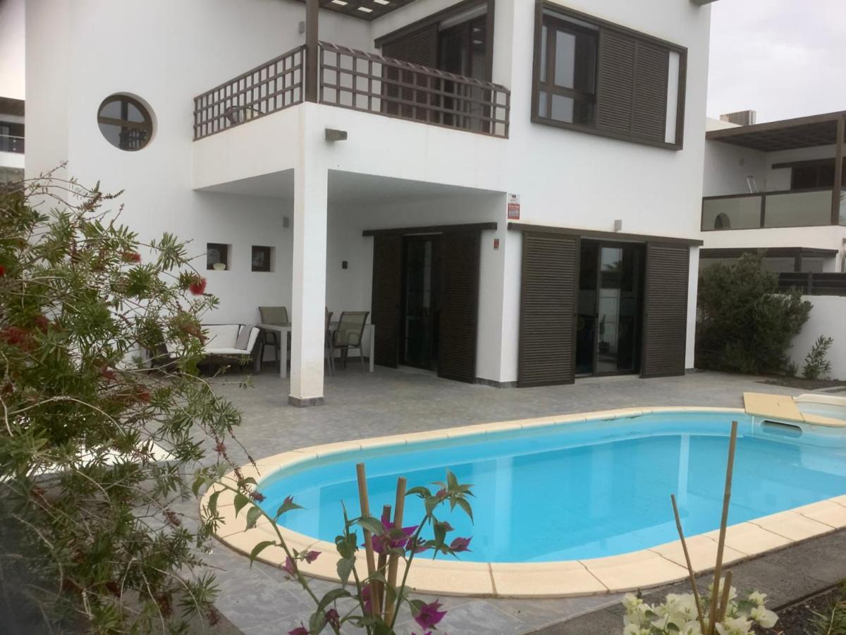 Modern Villa With Sea Views Costa Teguise Εξωτερικό φωτογραφία