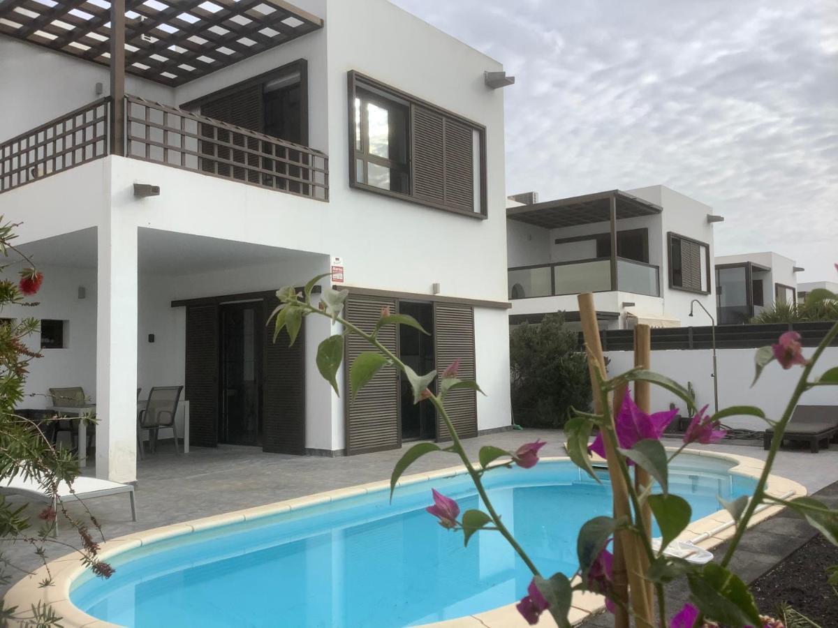 Modern Villa With Sea Views Costa Teguise Εξωτερικό φωτογραφία