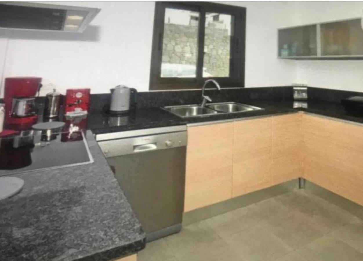 Modern Villa With Sea Views Costa Teguise Εξωτερικό φωτογραφία